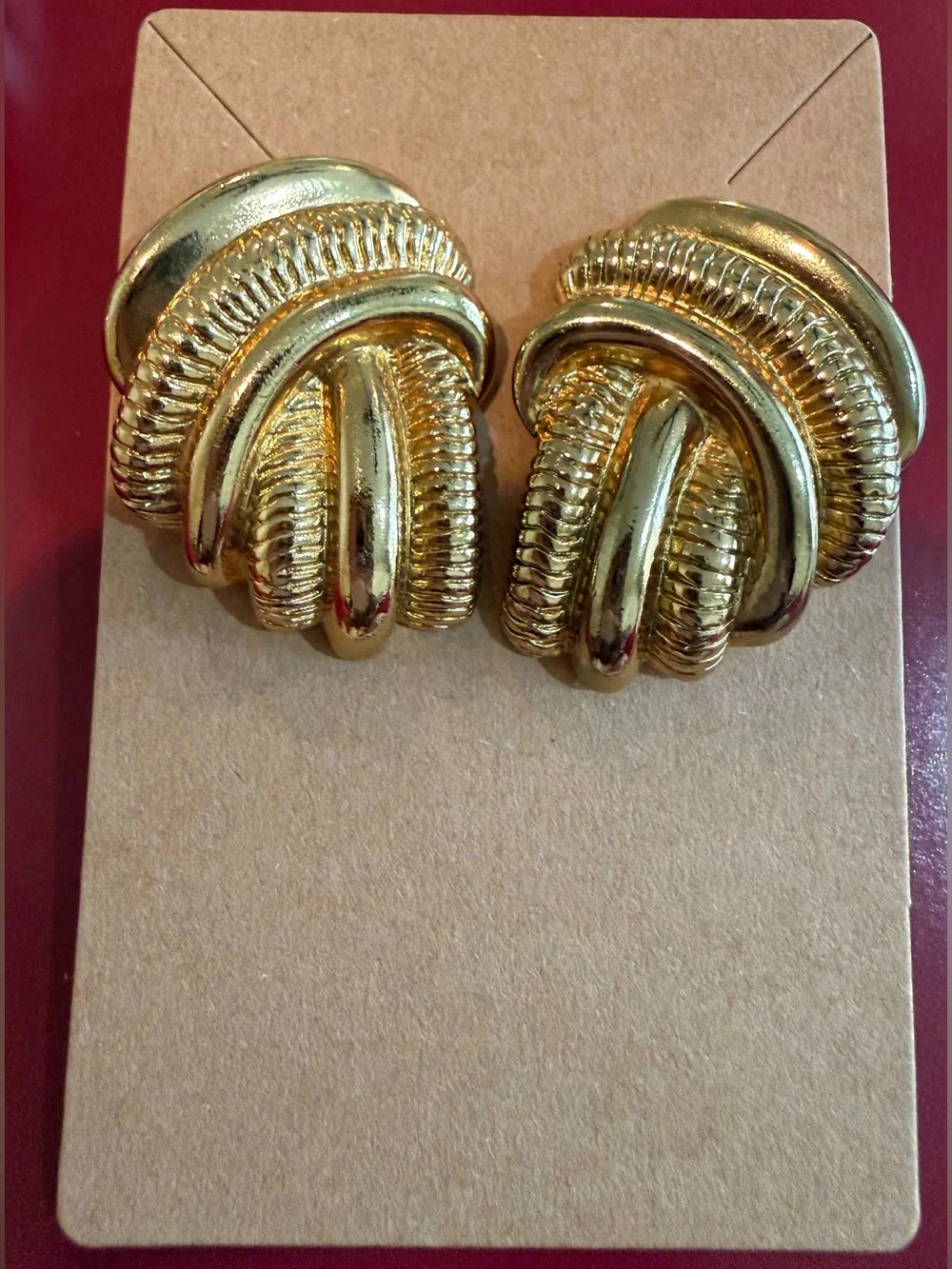 Vintage Gold Knot Earrings - Classic Women's Jewelry